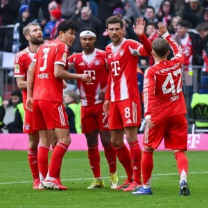 德甲第30轮：拜仁慕尼黑vs斯图加特，安联冠军点，斯图加特折戟死亡客场