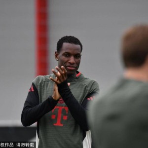 从梦魇到救赎：洛里斯·卡里乌斯涅槃重生，足球终于还了他一个公道
