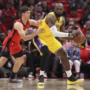 湖人绝境脱险詹姆斯成仙 火箭再输将丢掉最后尊严