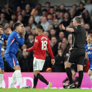 0-1！切尔西轰然倒下，惨遭曼联双杀，联赛遭遇4连败