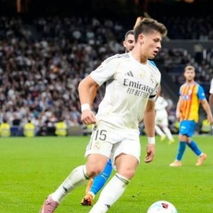 3-4爆冷出局！皇马三线溃败+联赛绝望，西甲死磕巴萨，换帅提上日程