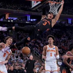 麦科勒姆32+6布伦森29+7 老鹰逆转尼克斯扳平总分1-1